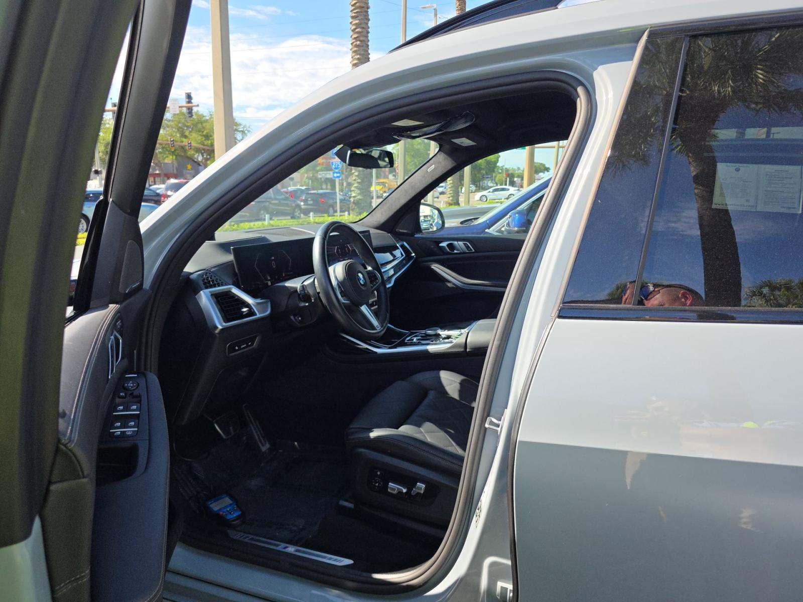 2026 BMW X7 xDrive40i AWD