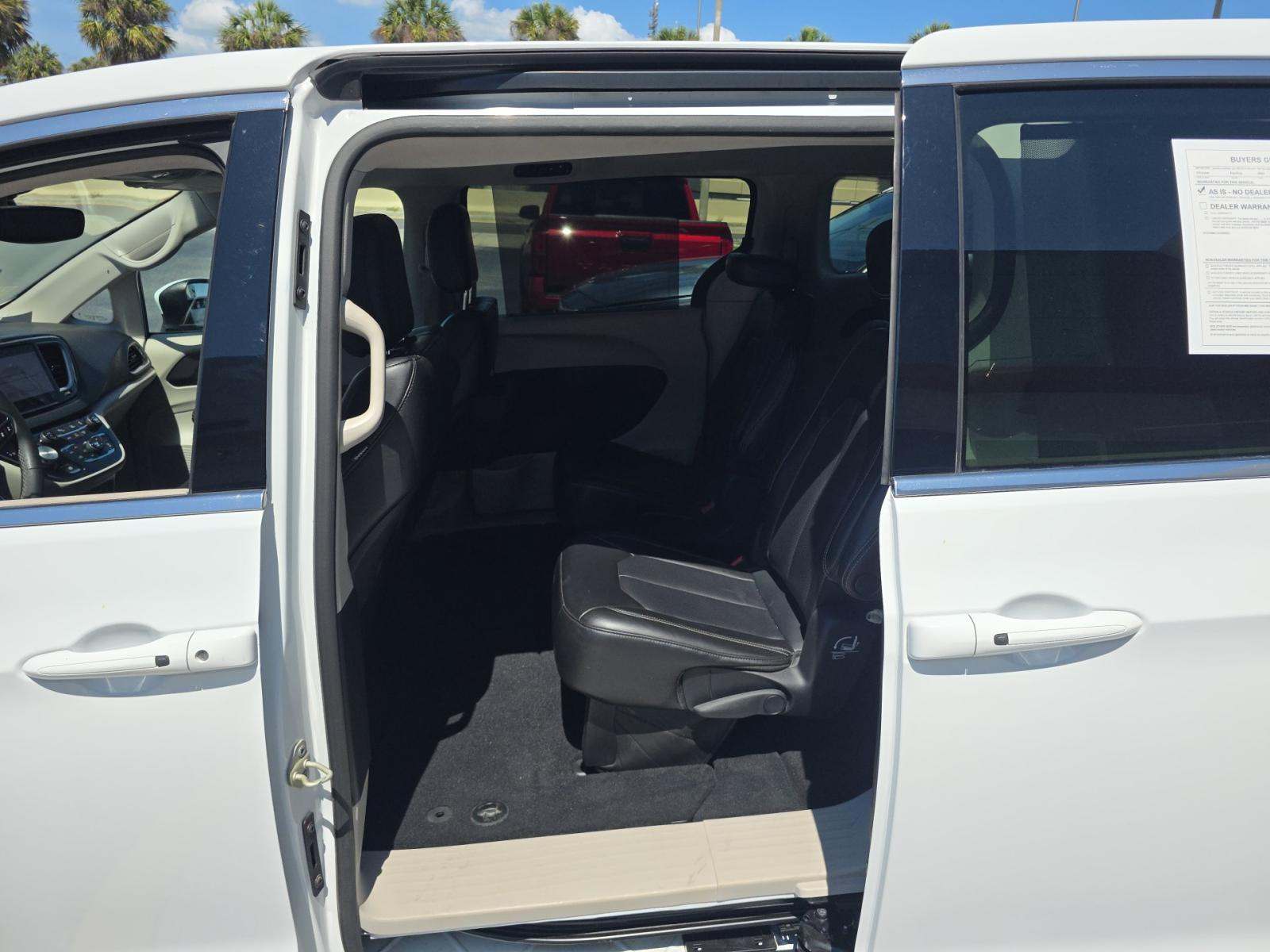 2023 Chrysler Pacifica Touring L FWD