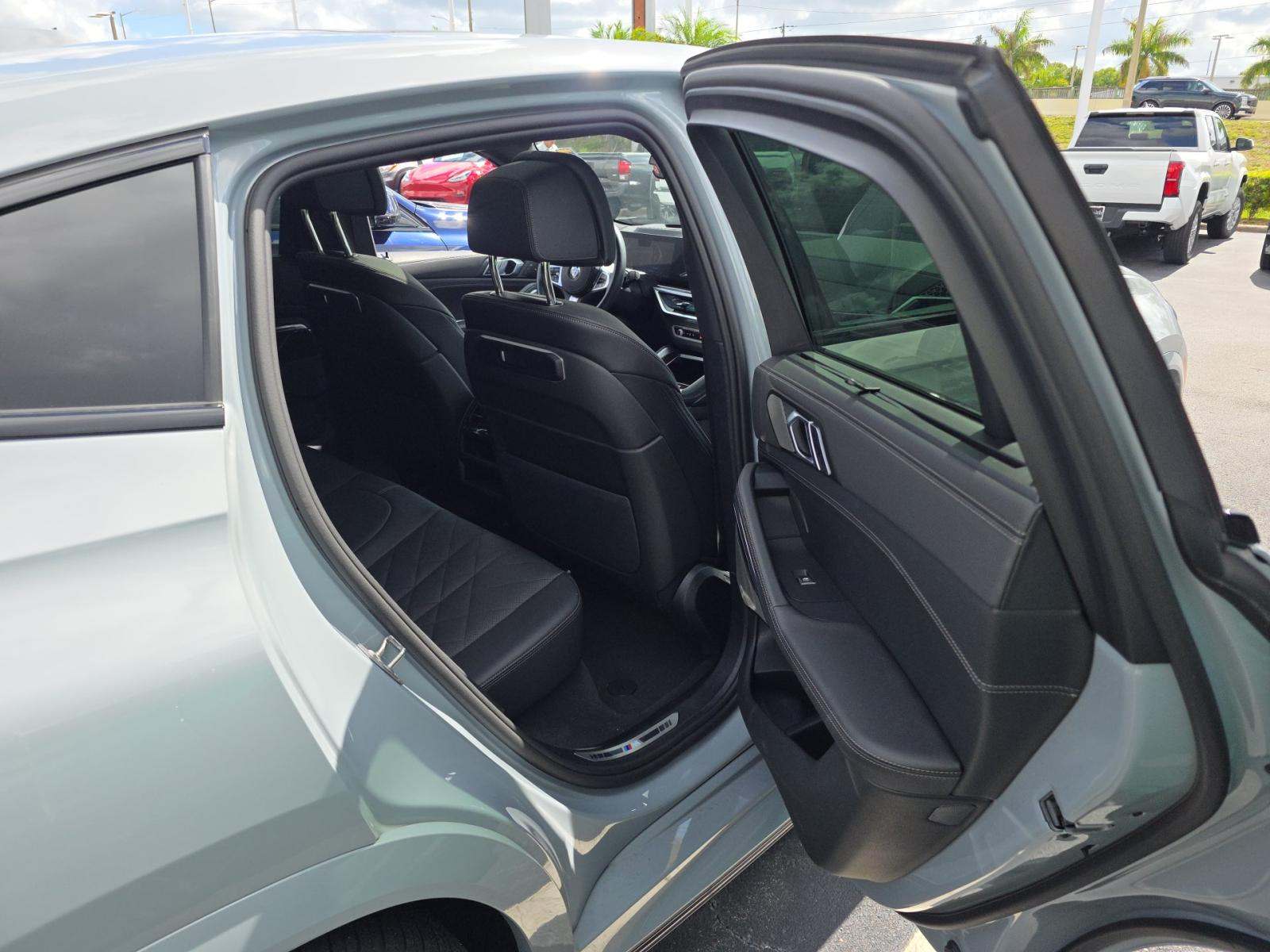 2026 BMW X6 xDrive40i AWD