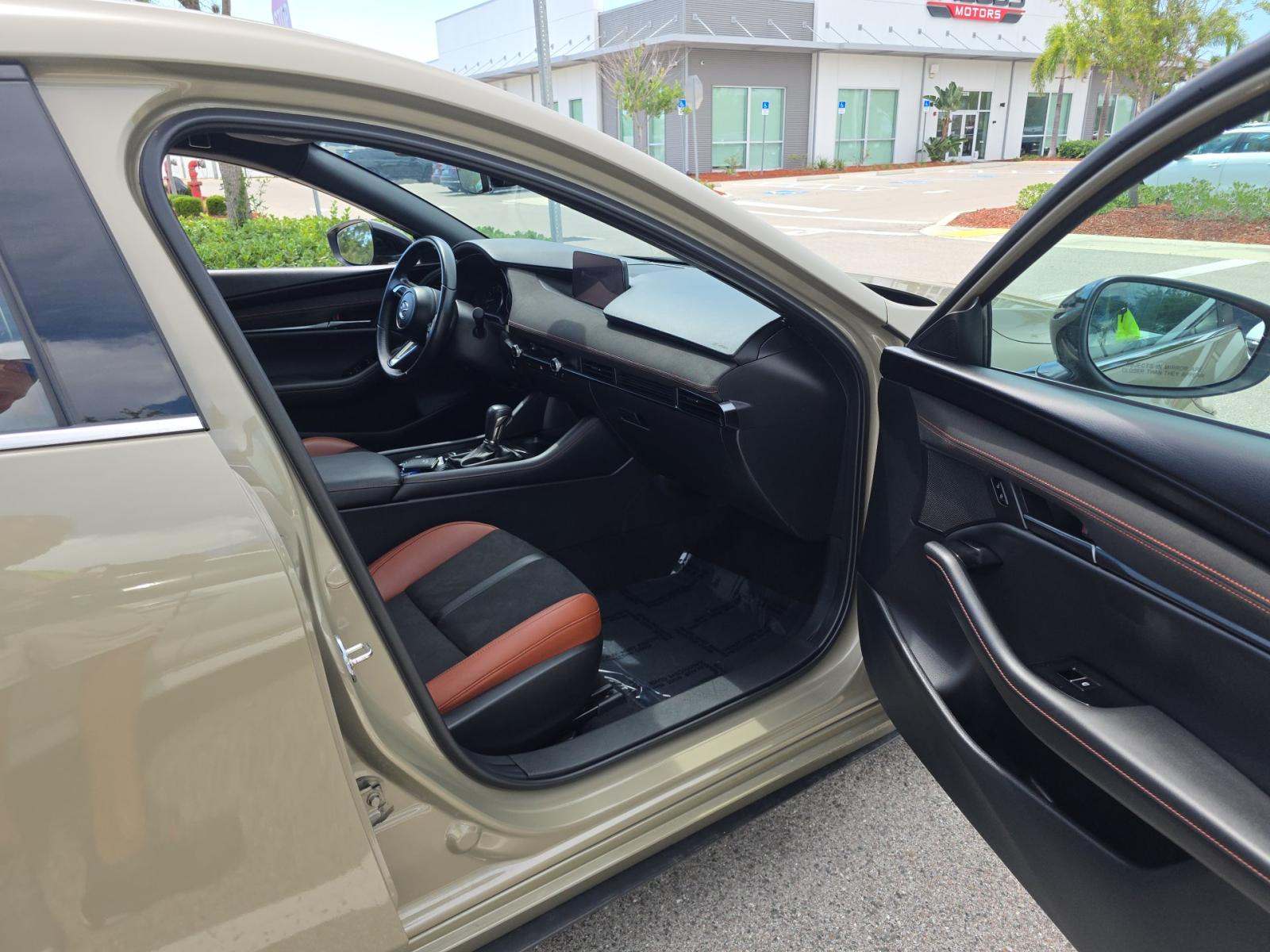 2025 MAZDA MAZDA3 2.5 Carbon Turbo AWD