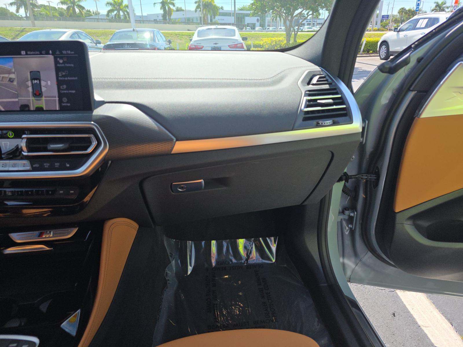 2025 BMW X4 M40i AWD