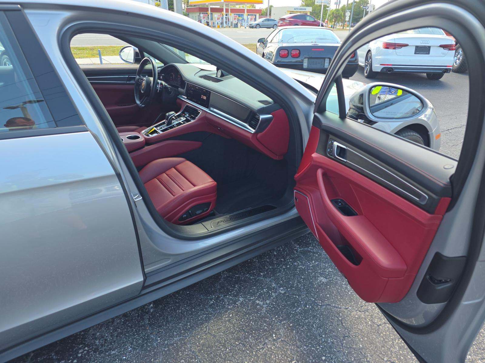2022 Porsche Panamera Platinum Edition RWD
