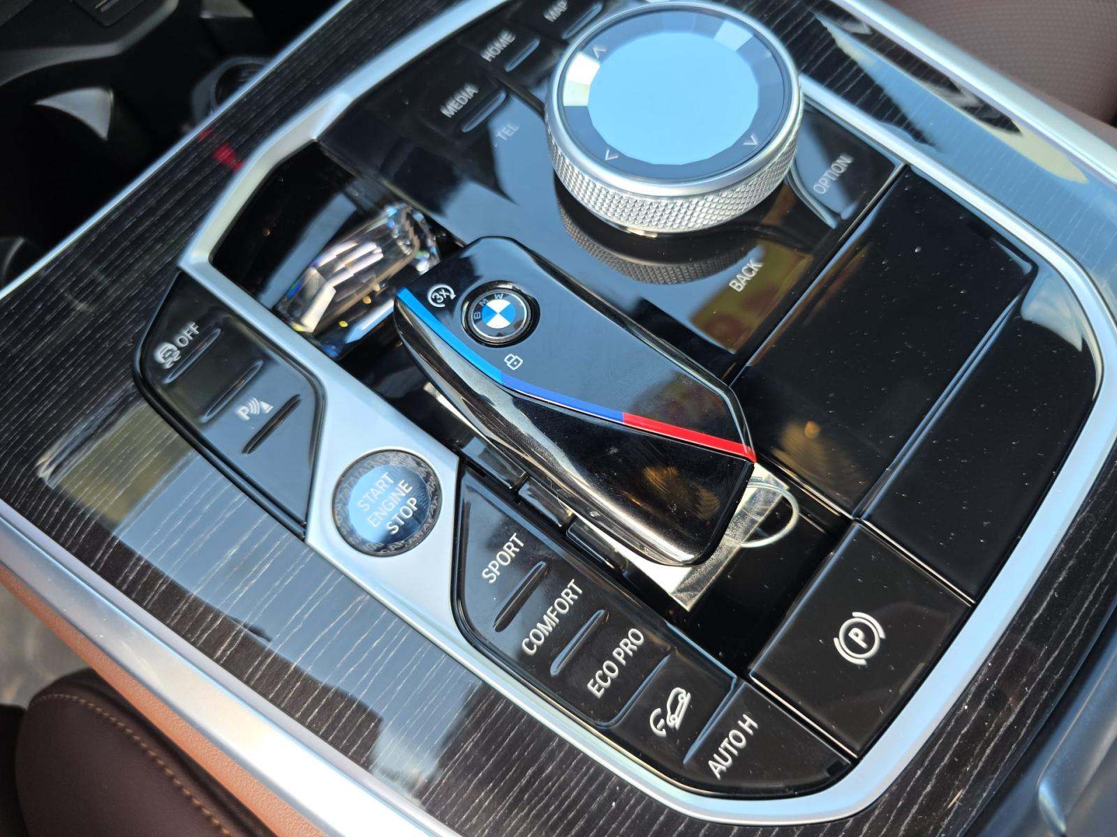 2026 BMW X5 M60i xDrive AWD