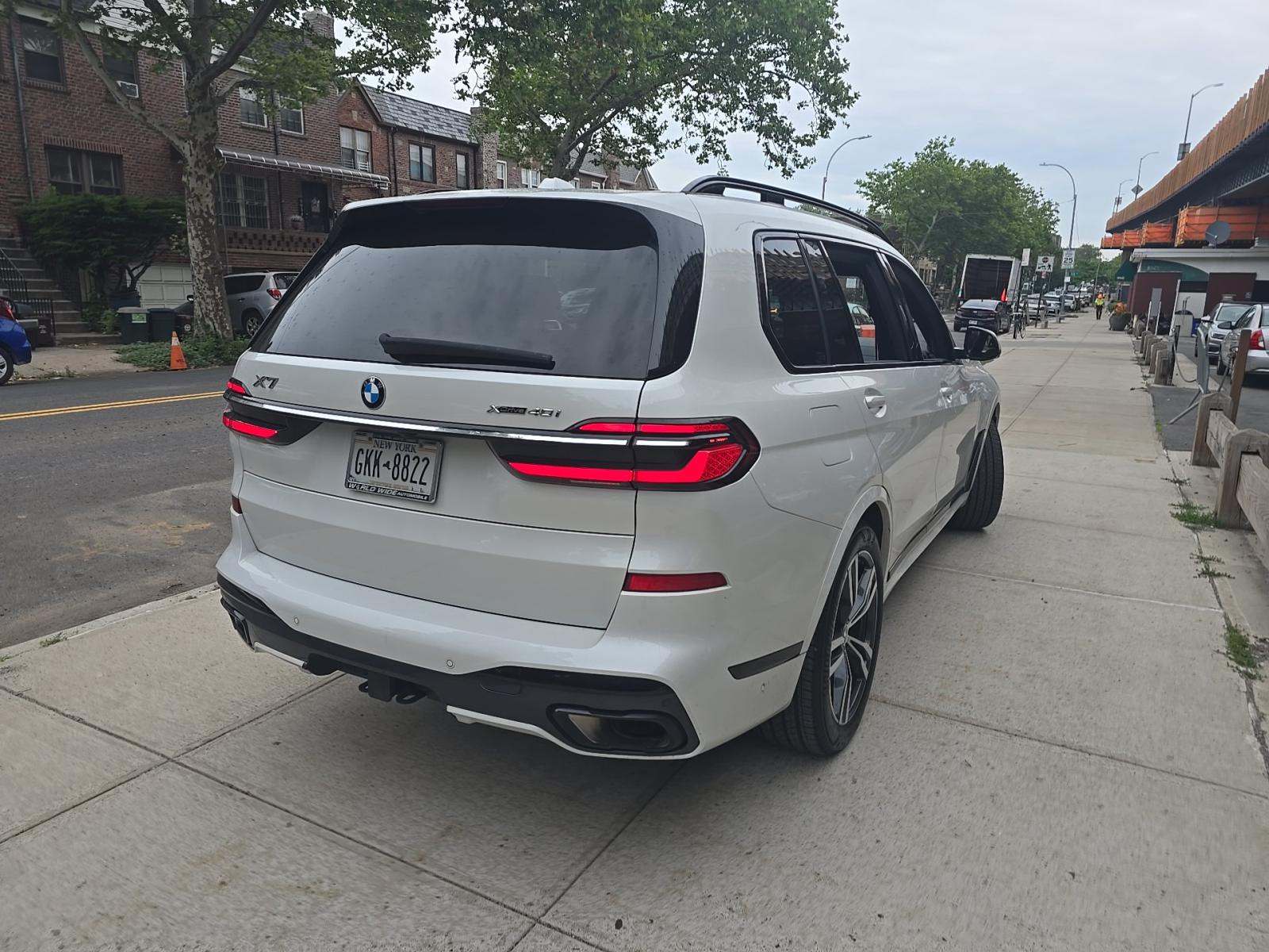 2023 BMW X7 xDrive40i AWD