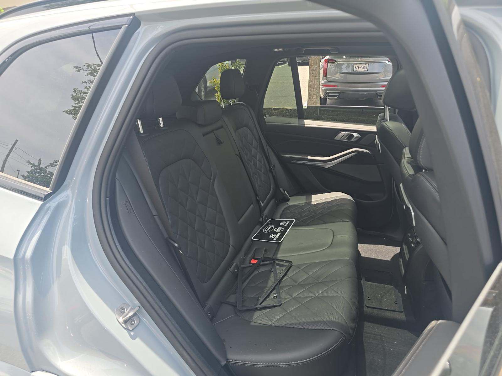 2025 BMW X5 xDrive40i AWD