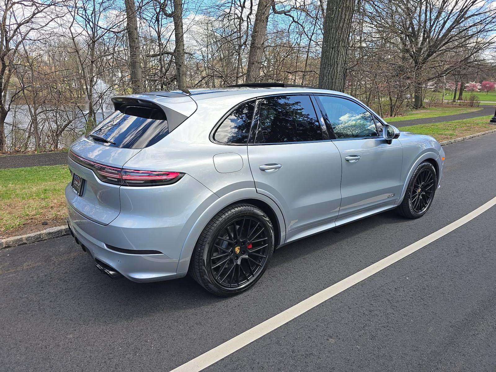 PORSCHE CAYENNE - 3