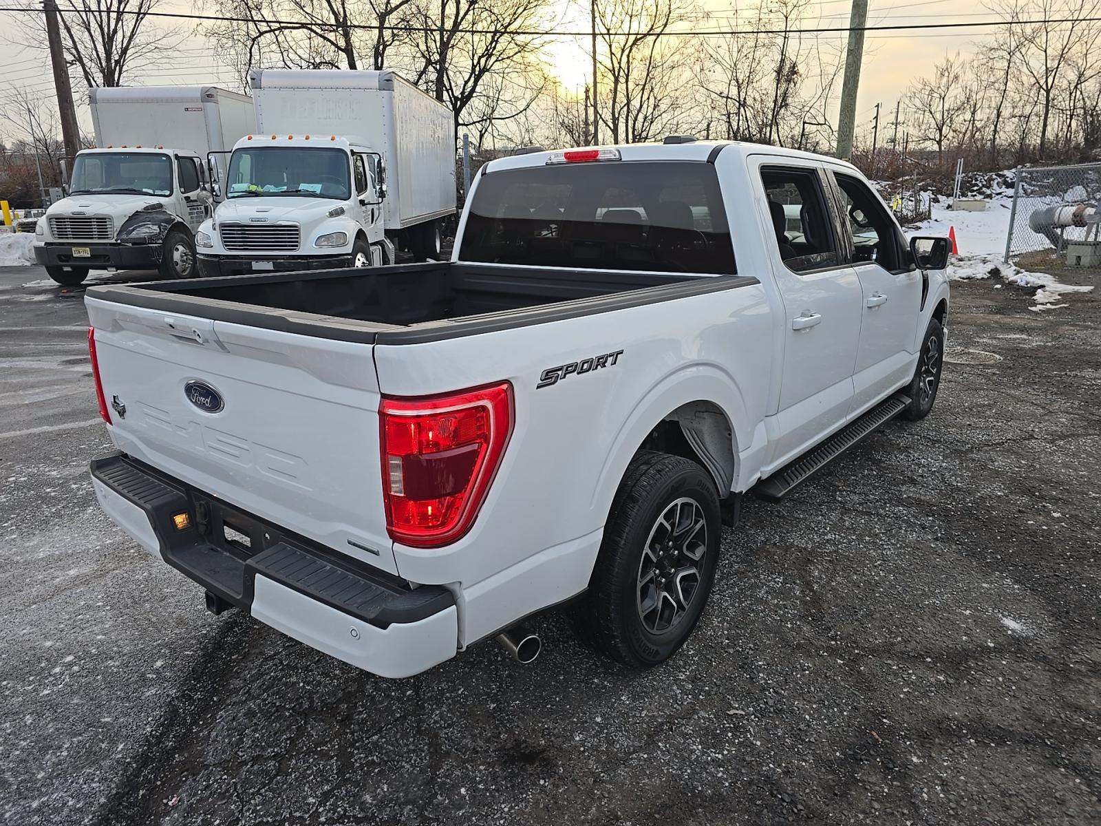 2022 Ford F-150 XLT RWD