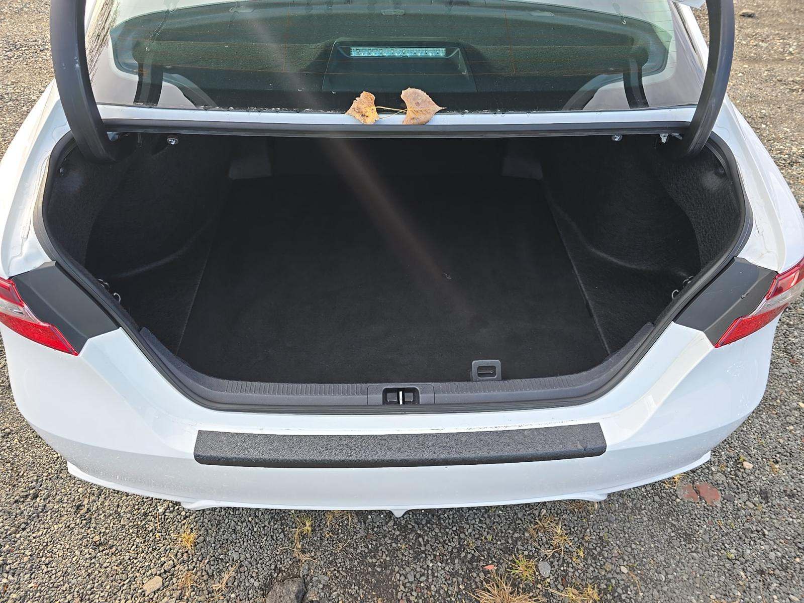 2024 Toyota Camry SE FWD