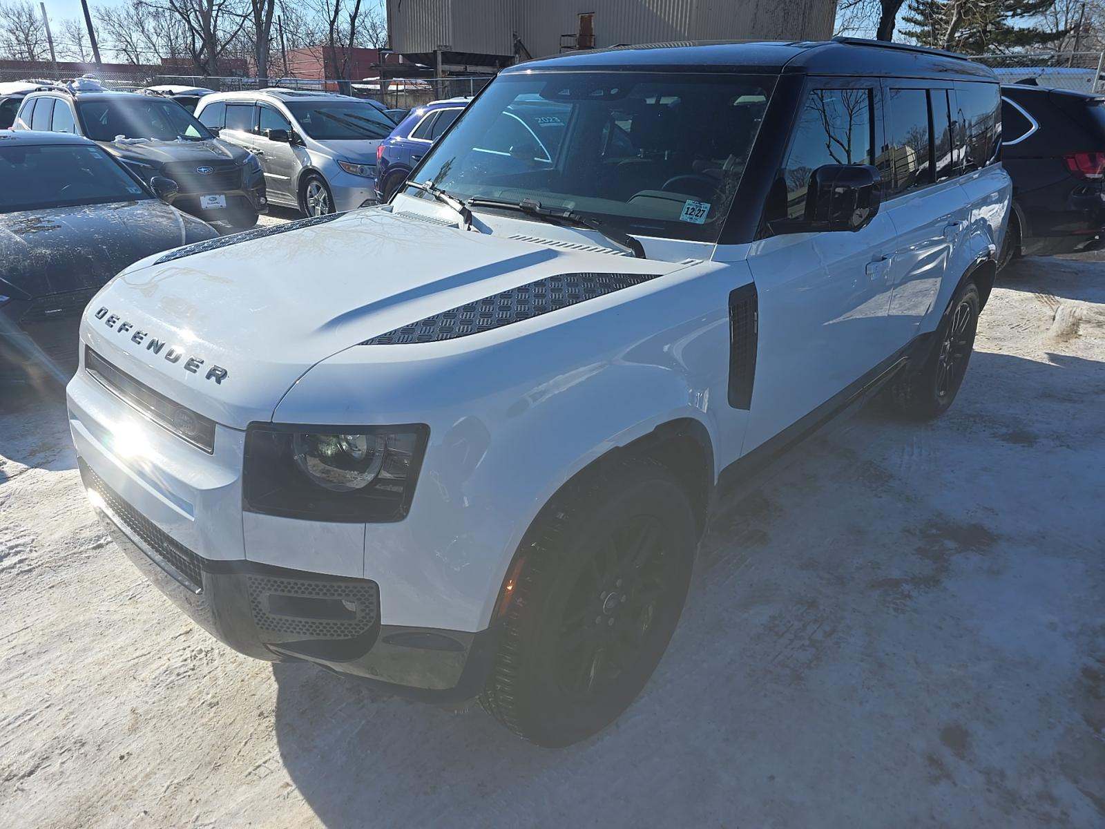 2023 Land Rover Defender 130 X-Dynamic SE AWD