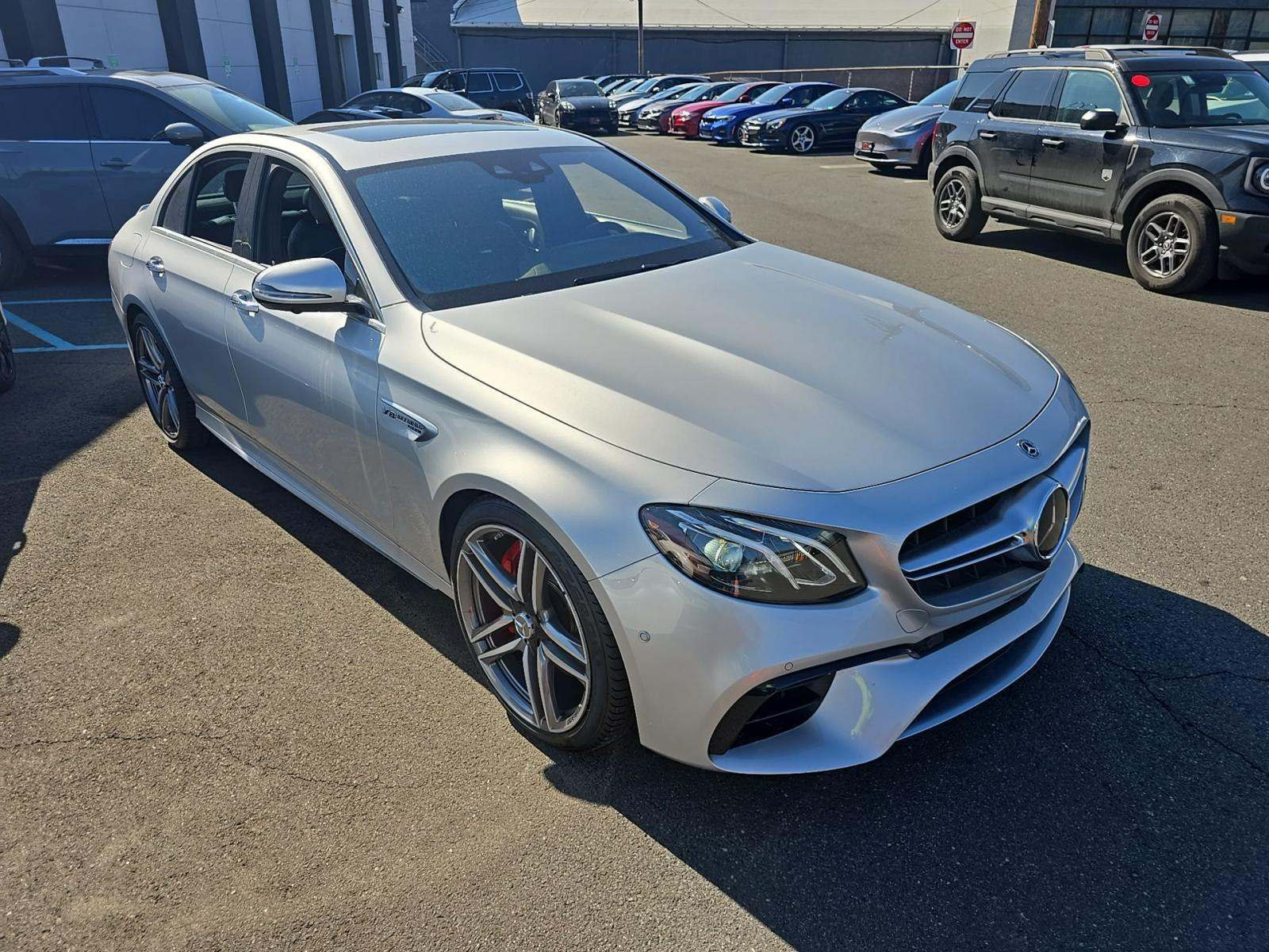 MERCEDES-BENZ E-CLASS - 4