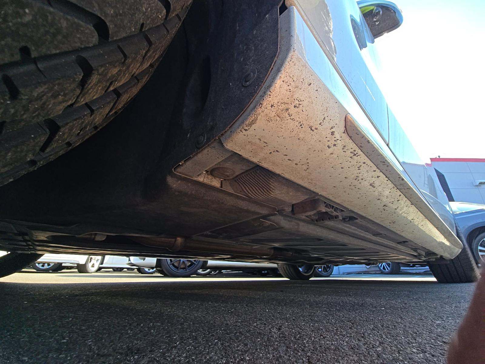 MERCEDES-BENZ E-CLASS - 7