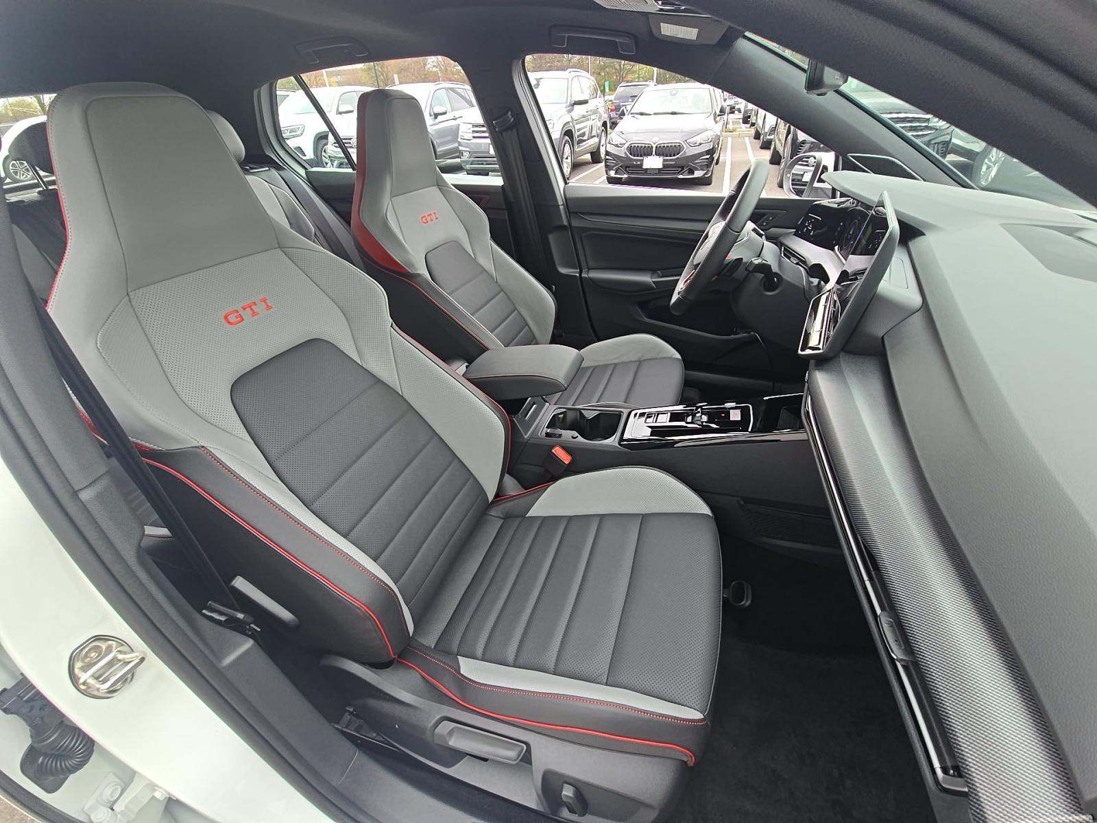 2025 Volkswagen Golf GTI 2.0T SE FWD