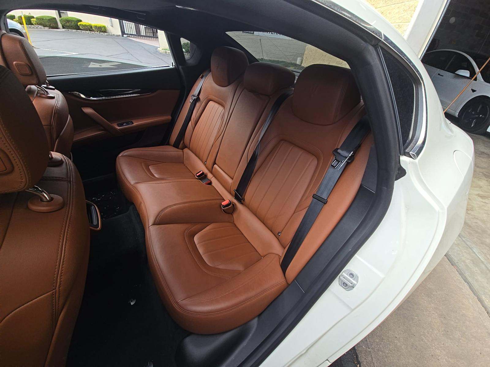 2022 Maserati Quattroporte Modena Q4 AWD