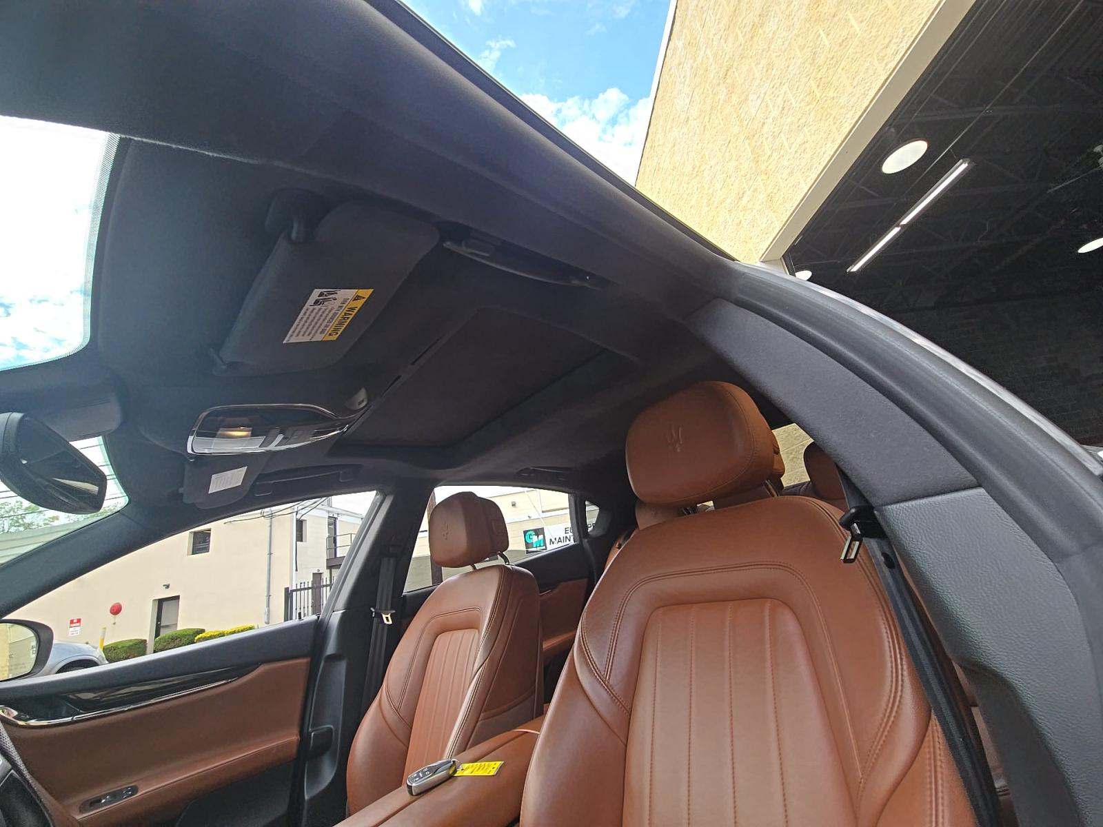 2022 Maserati Quattroporte Modena Q4 AWD