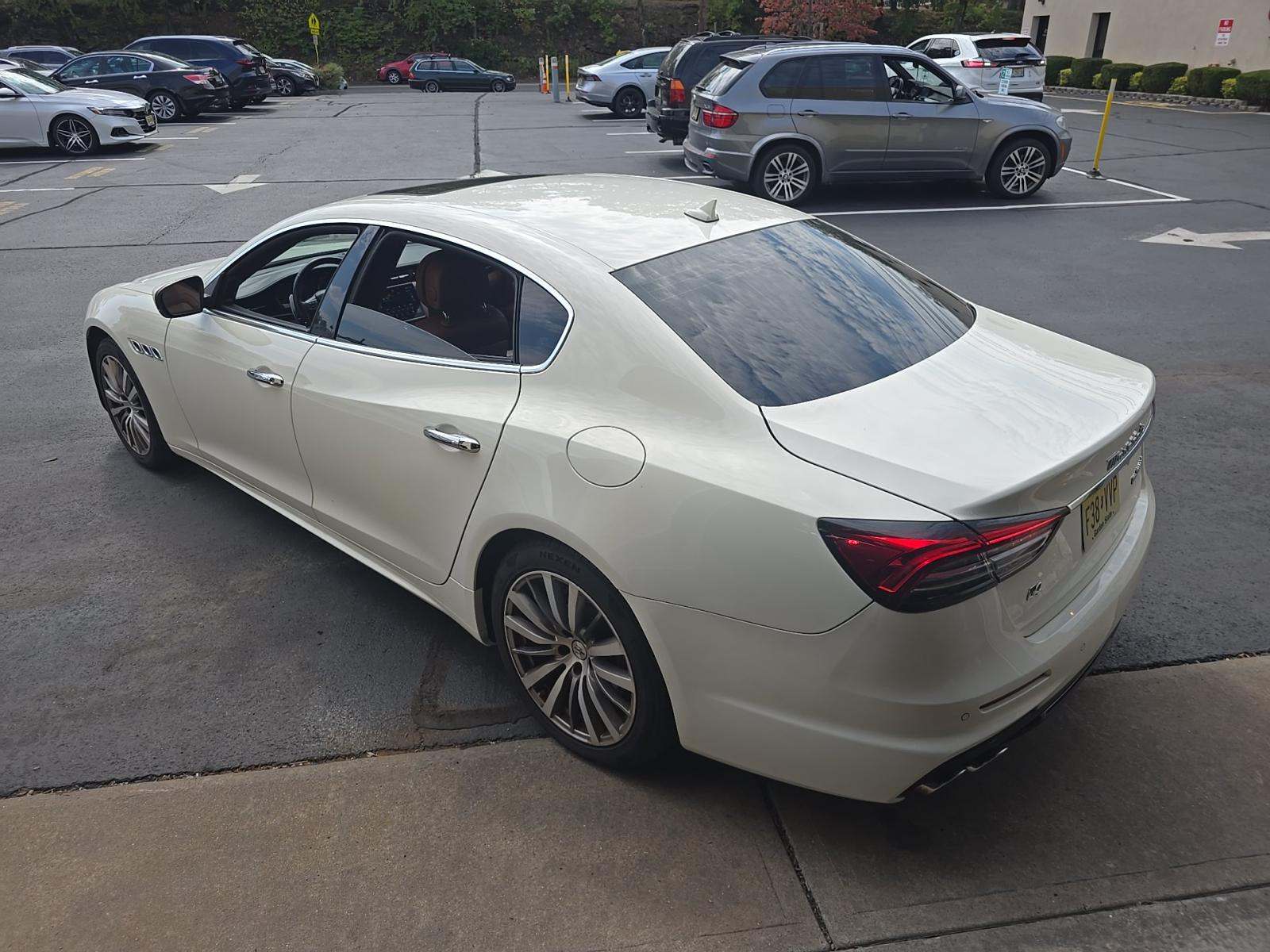 2022 Maserati Quattroporte Modena Q4 AWD