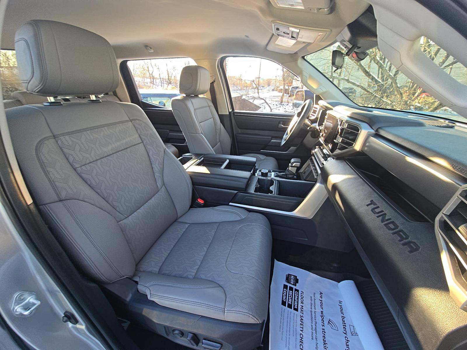 2024 Toyota Tundra SR5 AWD