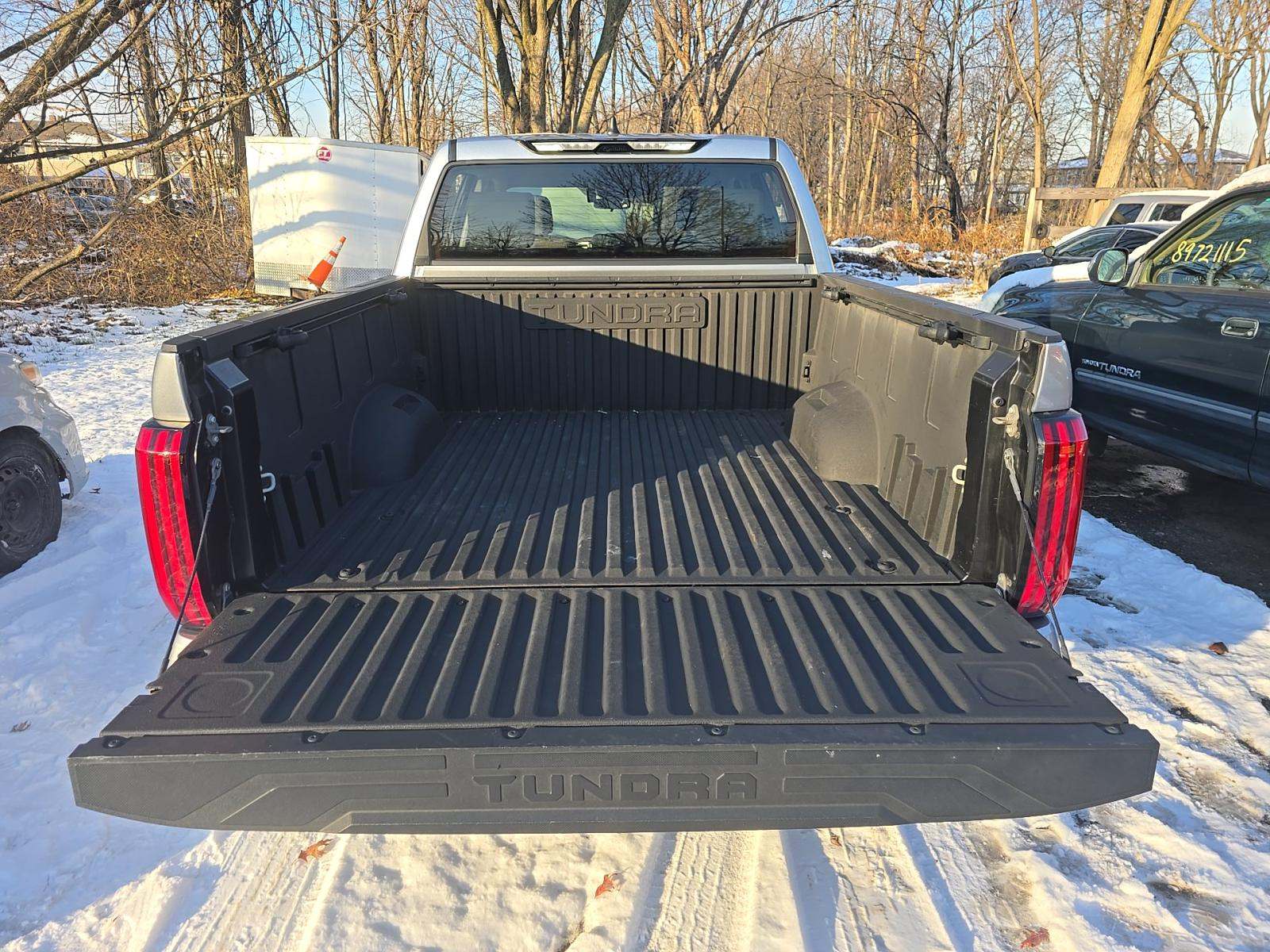 2024 Toyota Tundra SR5 AWD