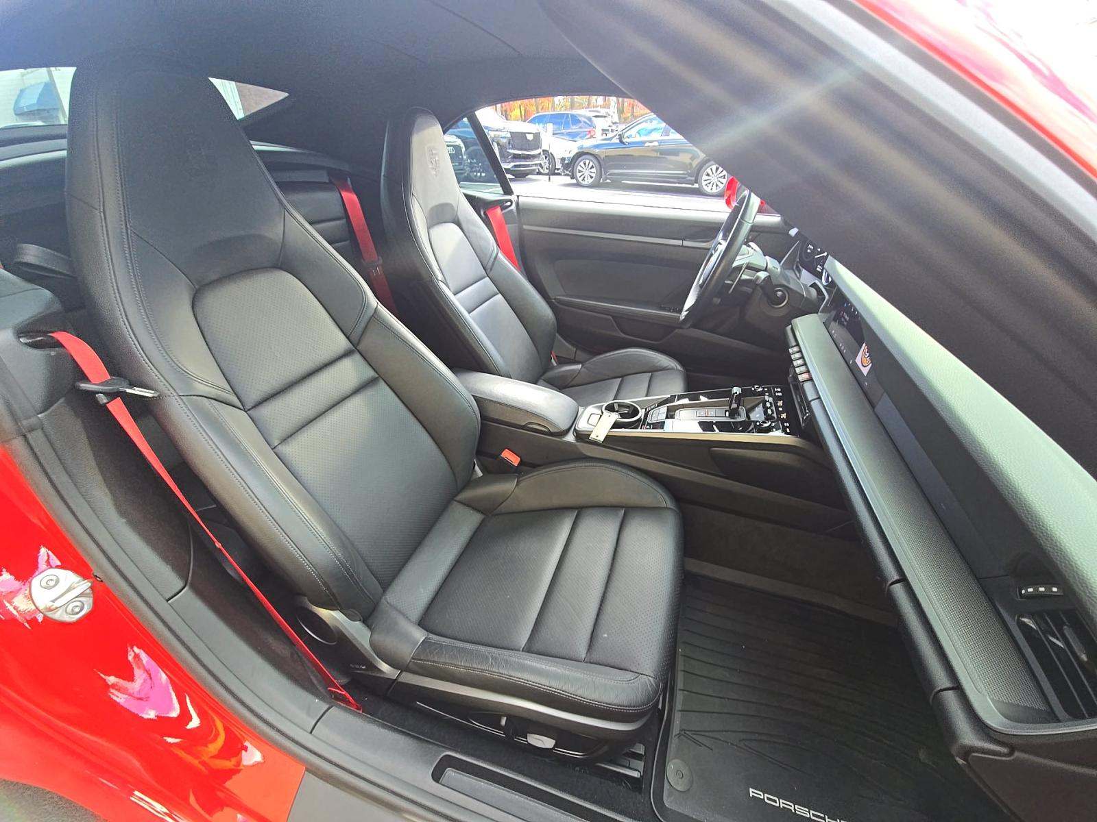 2022 Porsche 911 Carrera RWD