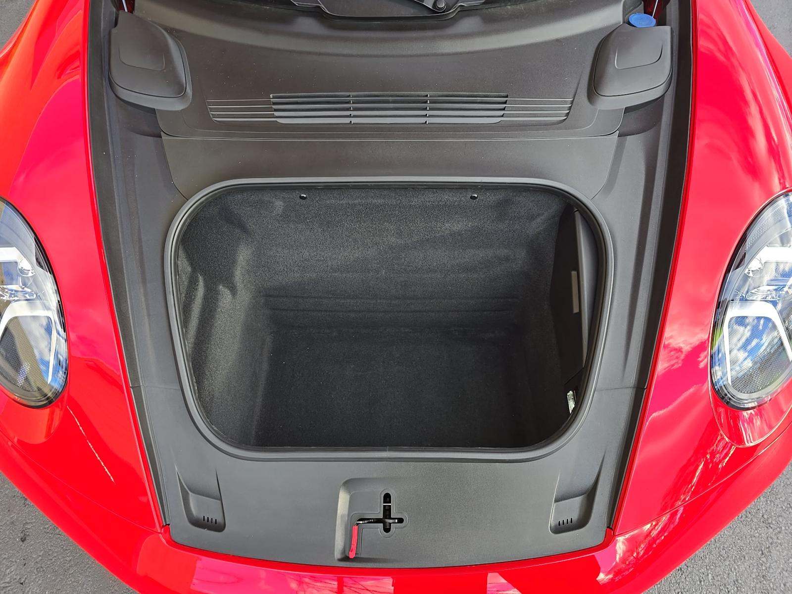 2022 Porsche 911 Carrera RWD