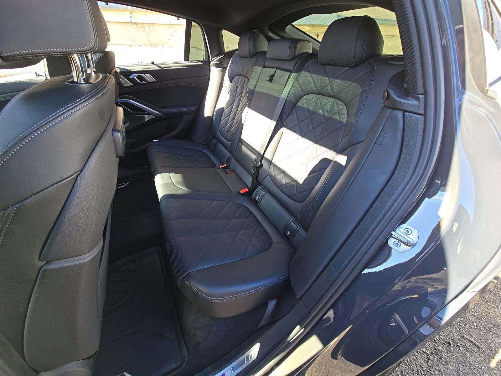 2023 BMW X6 xDrive40i AWD