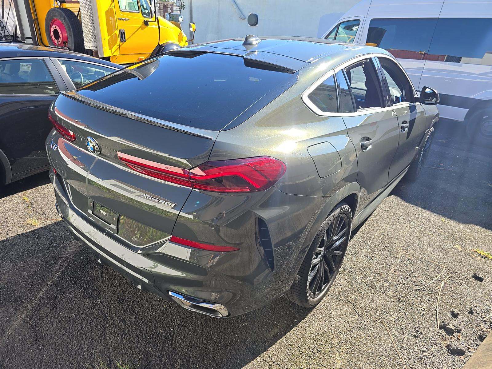 2023 BMW X6 xDrive40i AWD