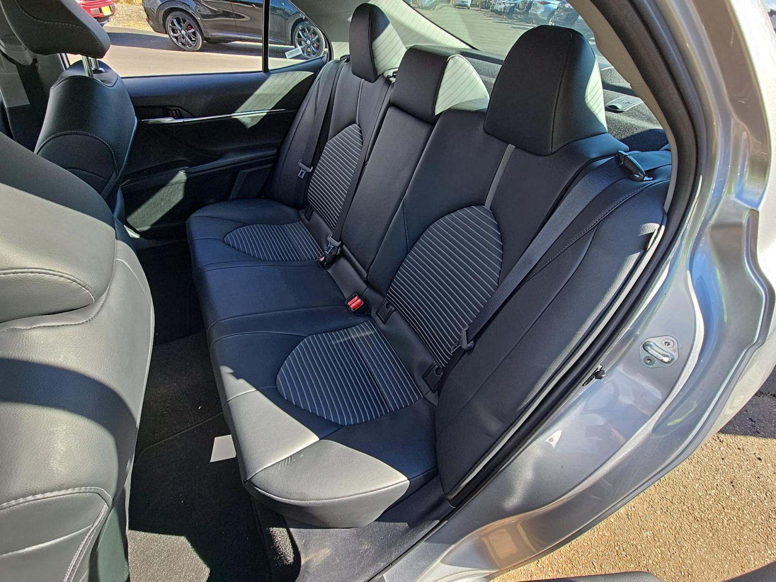 2024 Toyota Camry SE FWD