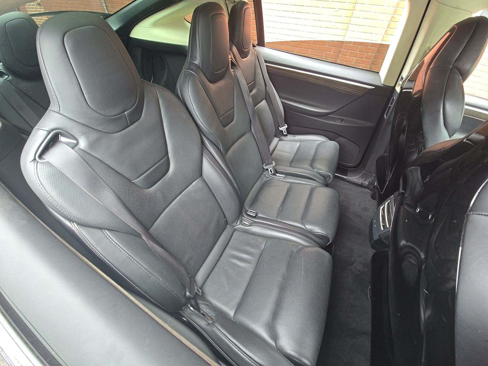 2016 Tesla Model X 90D AWD