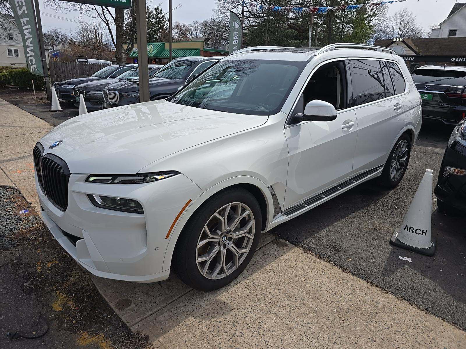 2025 BMW X7 xDrive40i AWD