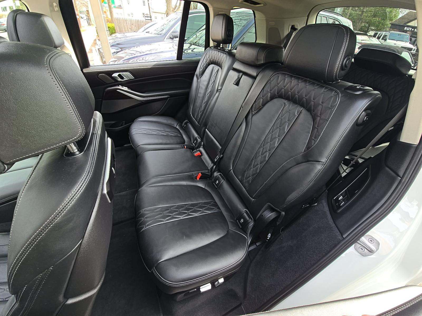 2025 BMW X7 xDrive40i AWD