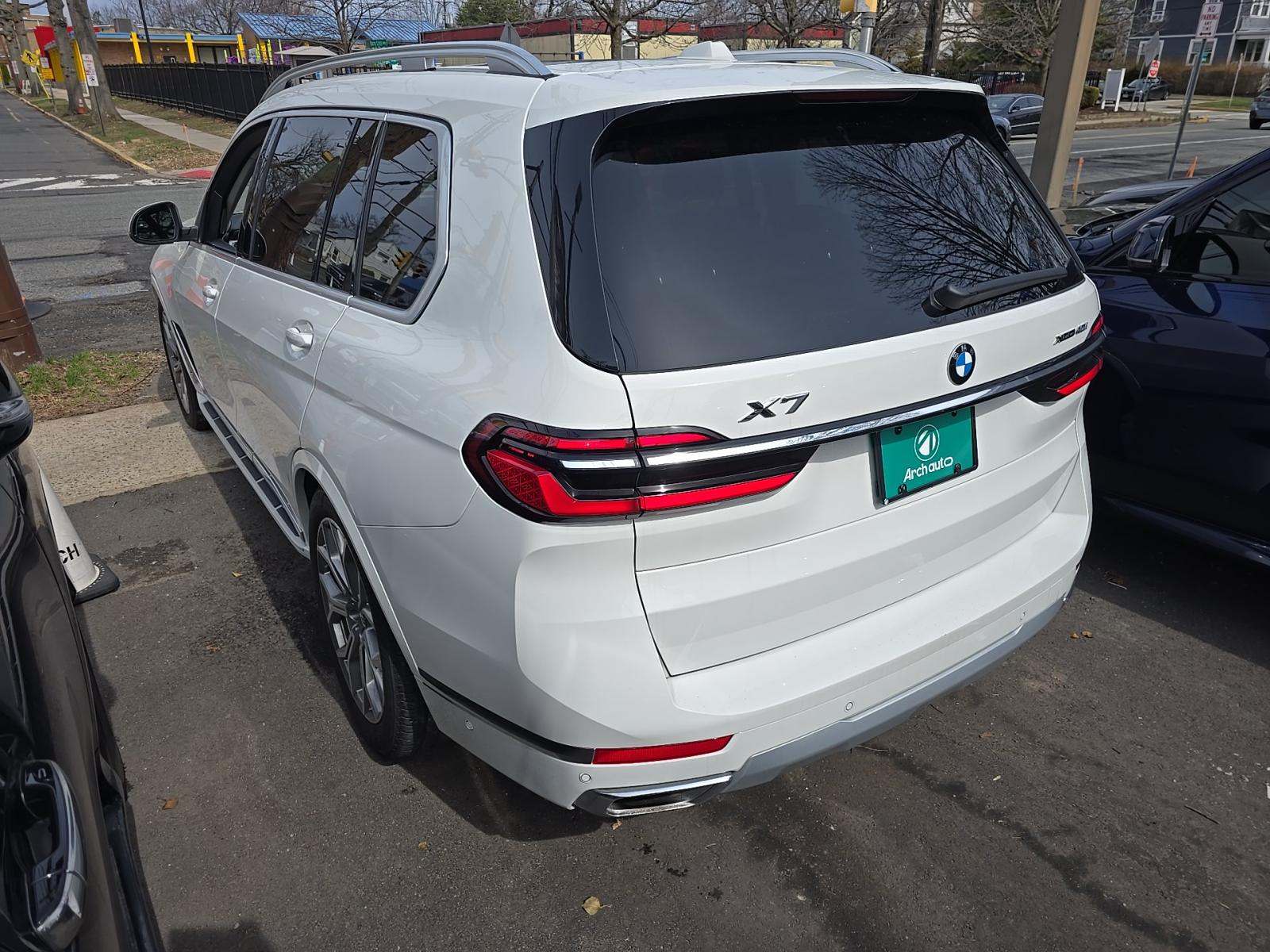 2025 BMW X7 xDrive40i AWD