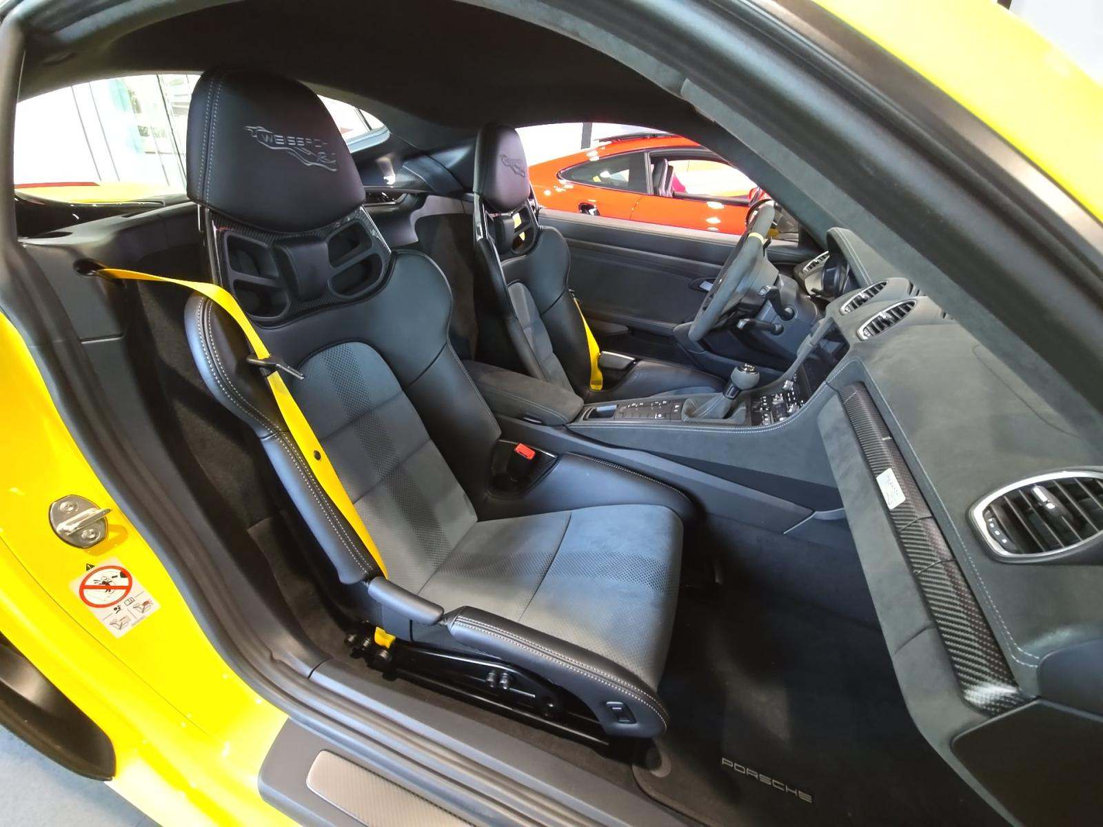 2025 Porsche 718 Cayman GT4 RS RWD