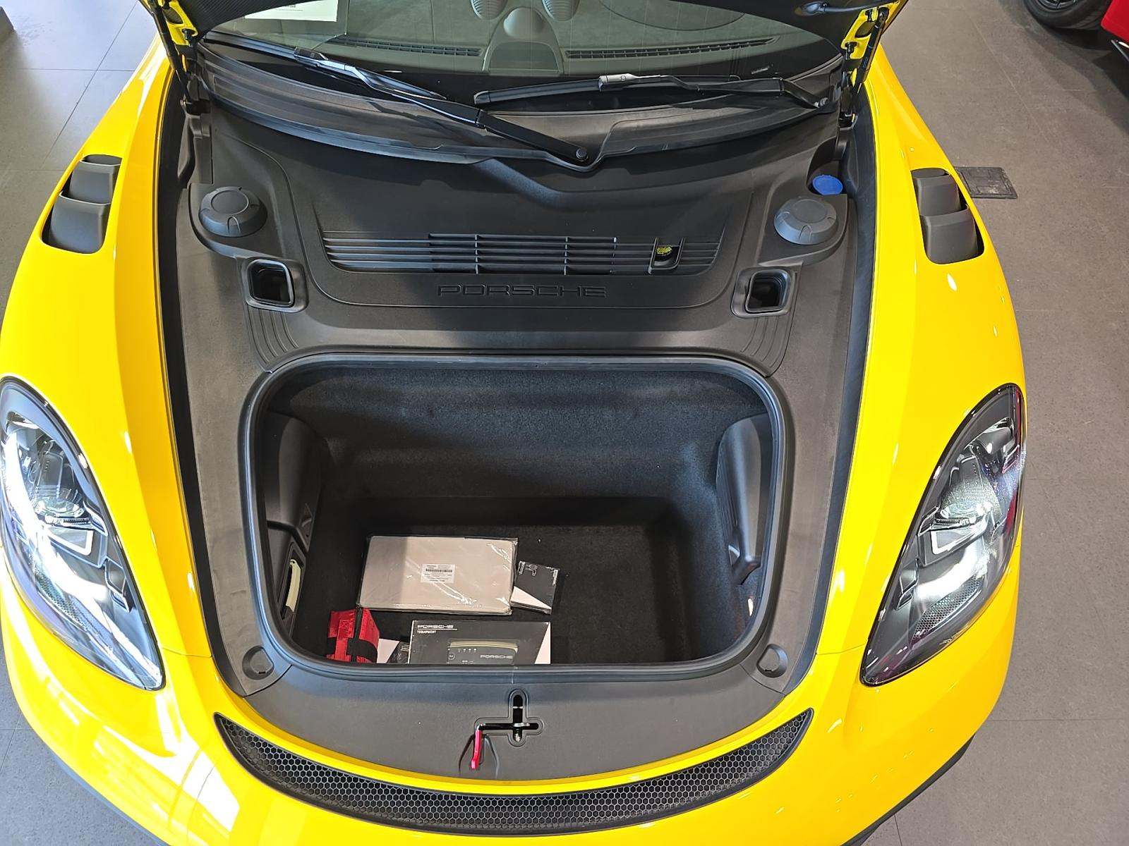 2025 Porsche 718 Cayman GT4 RS RWD