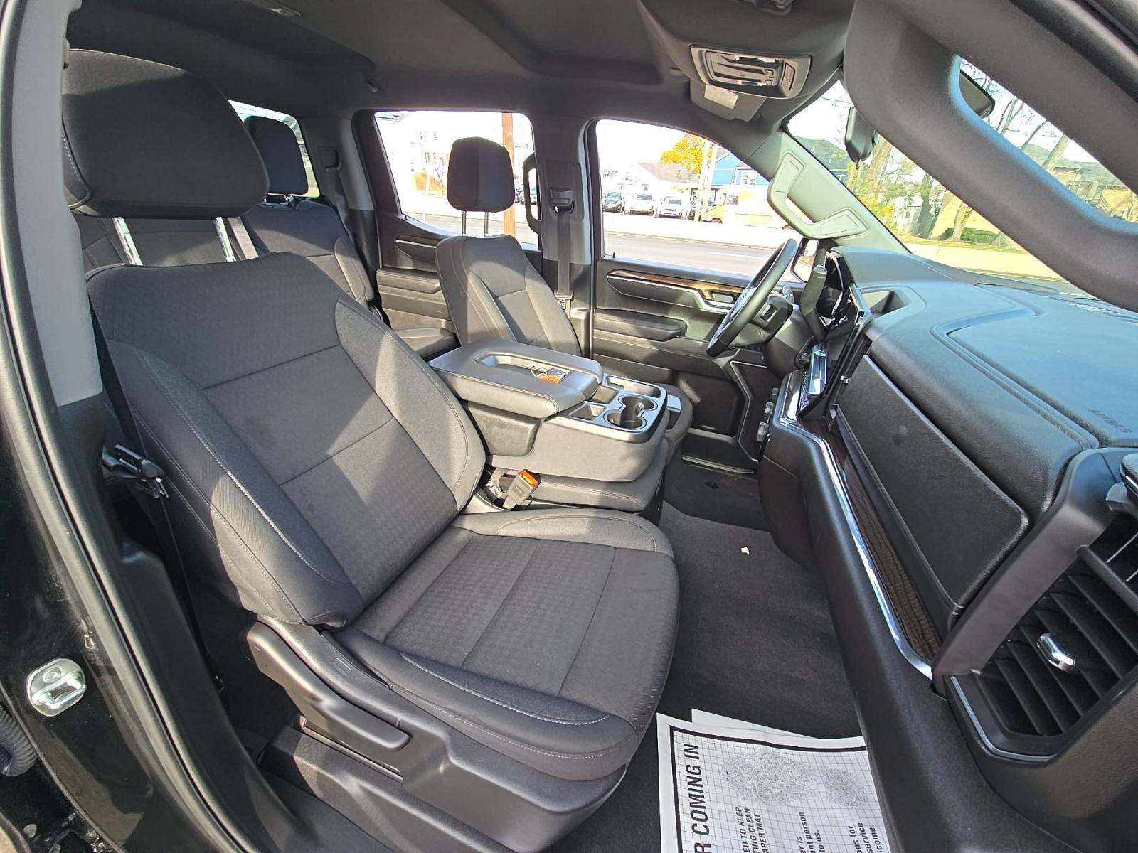 2025 Chevrolet Silverado 1500 LT RWD