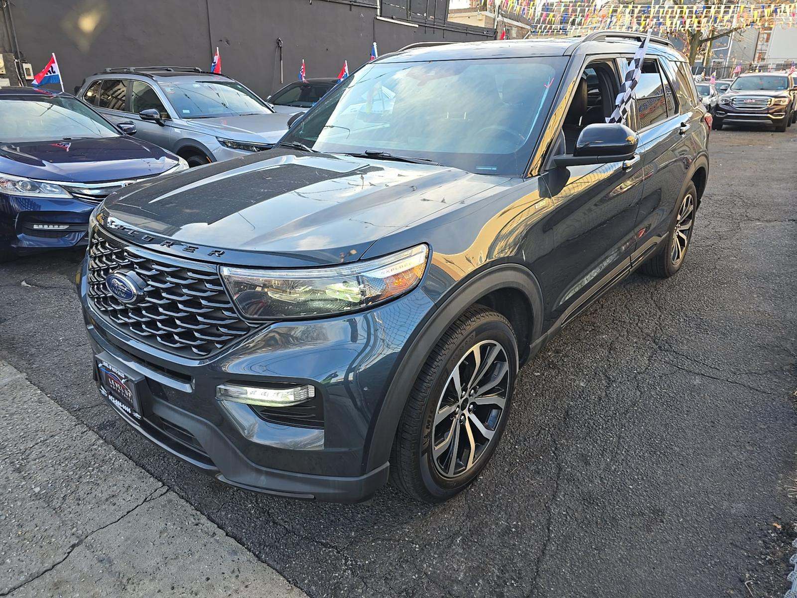 2022 Ford Explorer ST-Line AWD