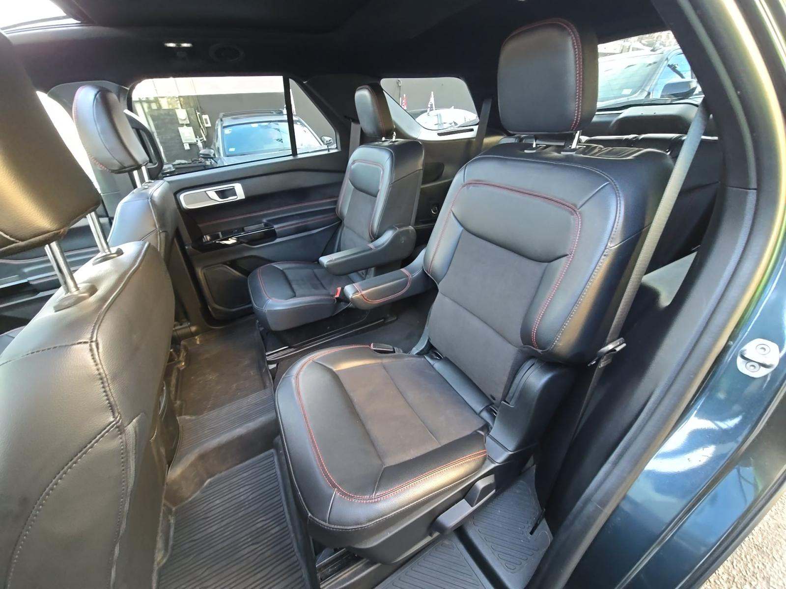 2022 Ford Explorer ST-Line AWD