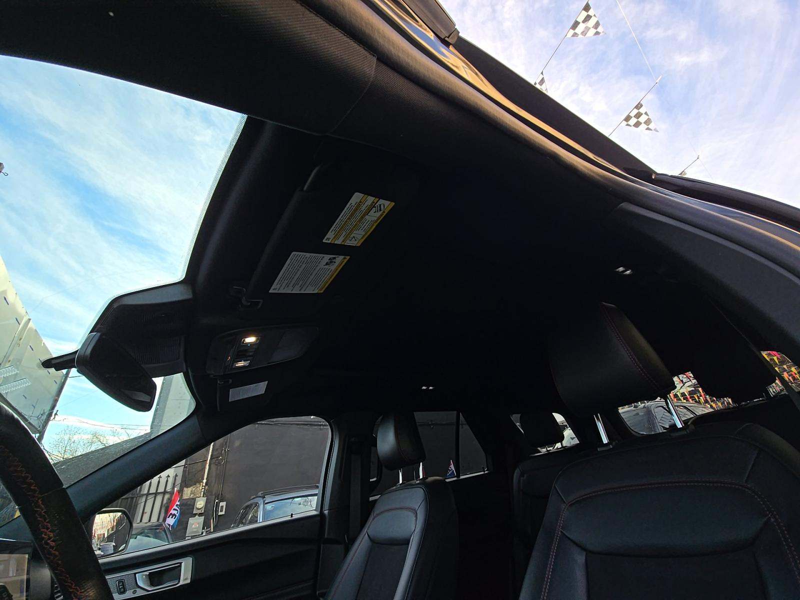 2022 Ford Explorer ST-Line AWD