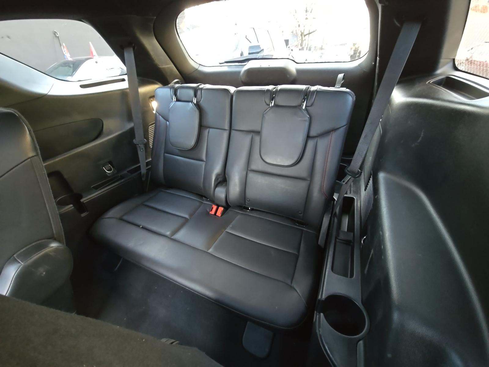 2022 Ford Explorer ST-Line AWD