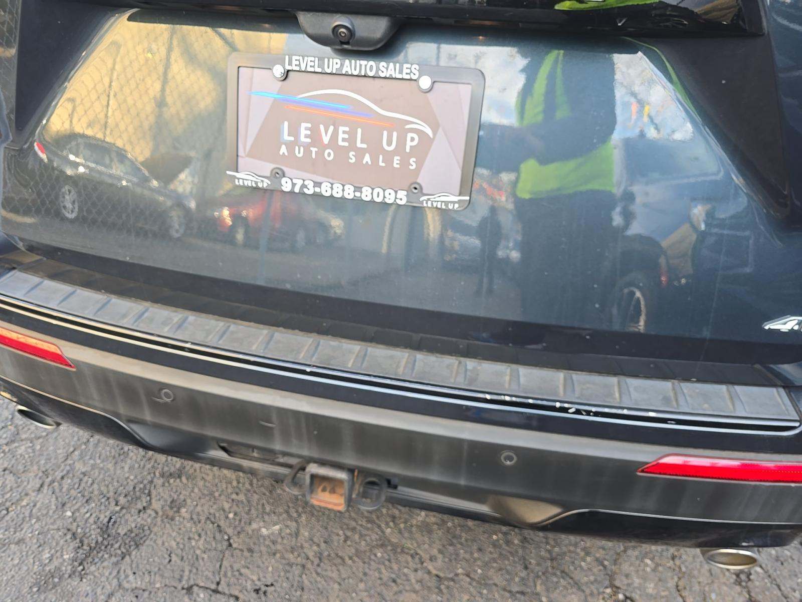 2022 Ford Explorer ST-Line AWD