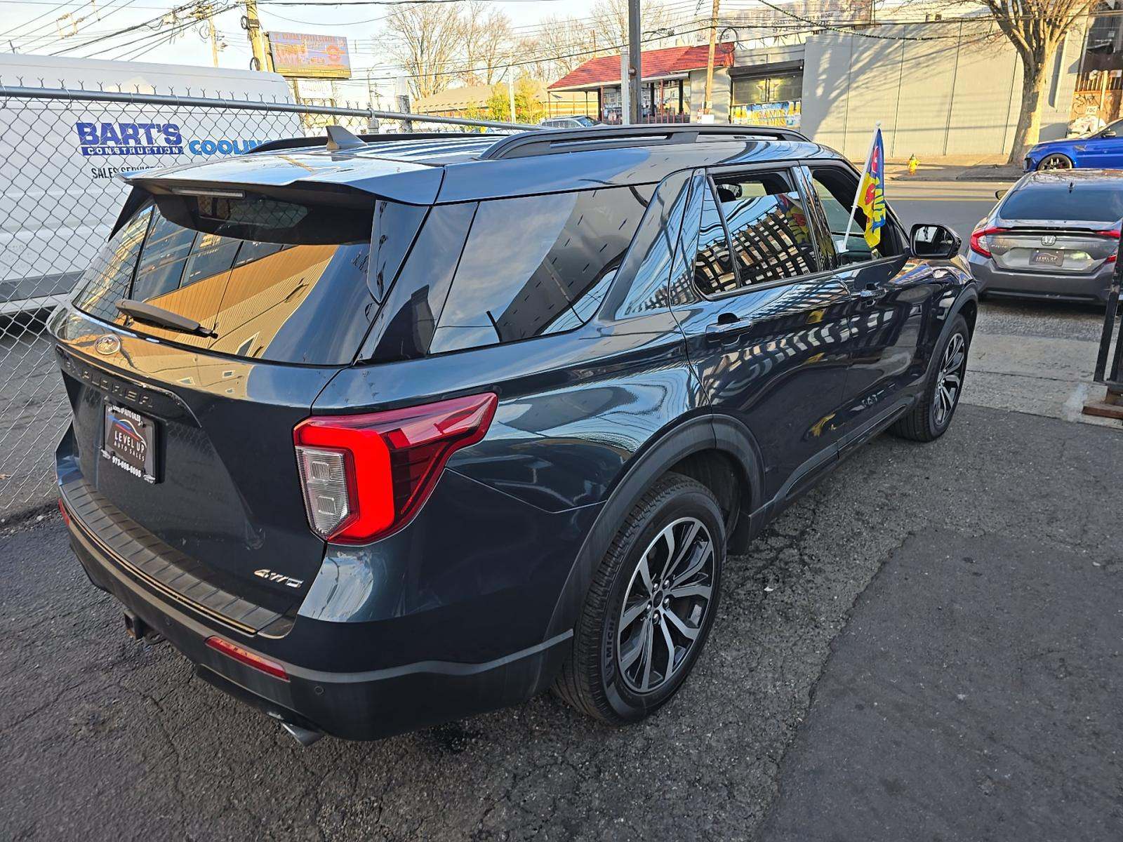 2022 Ford Explorer ST-Line AWD