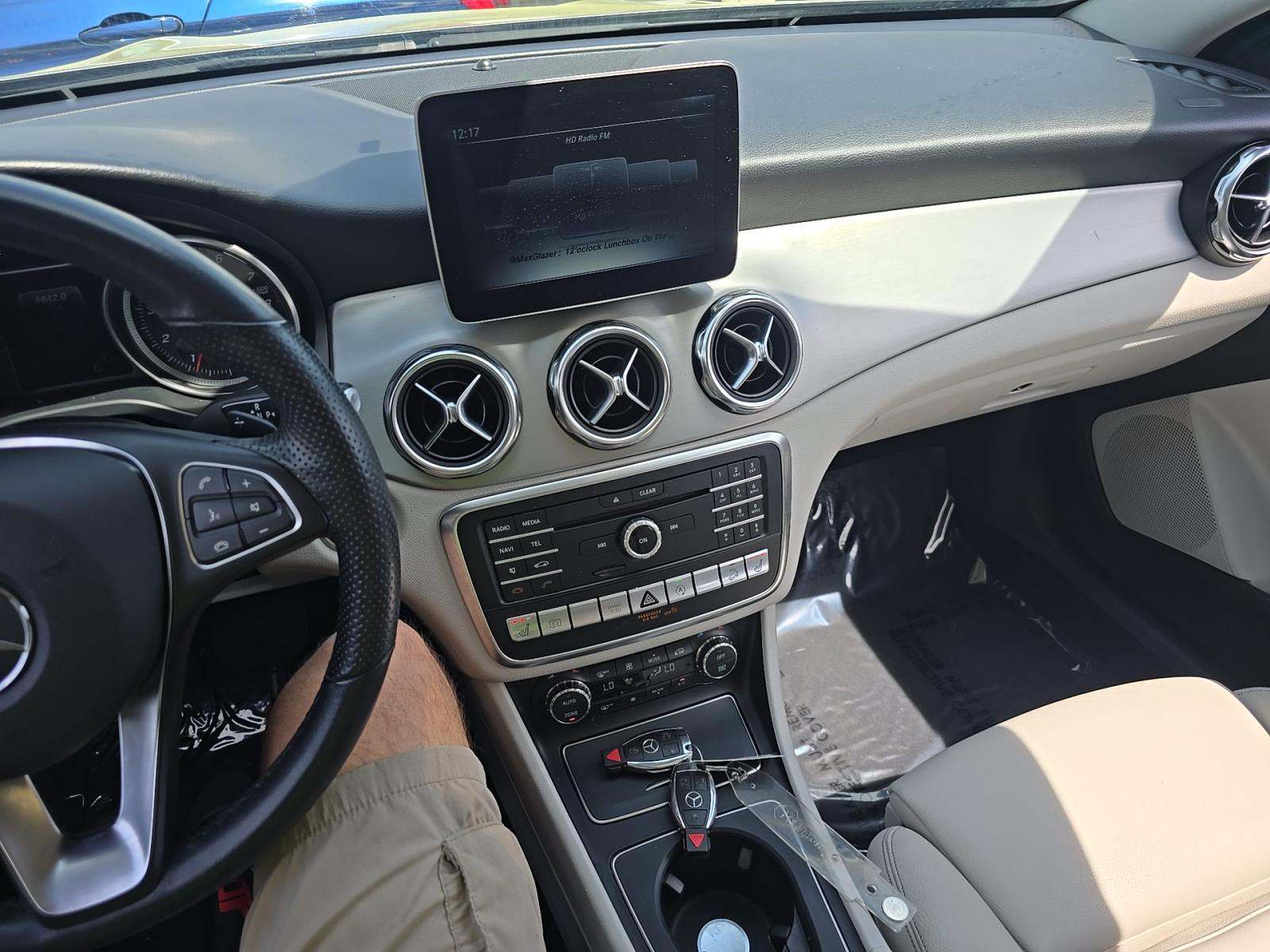 MERCEDES-BENZ GLA-CLASS - 10