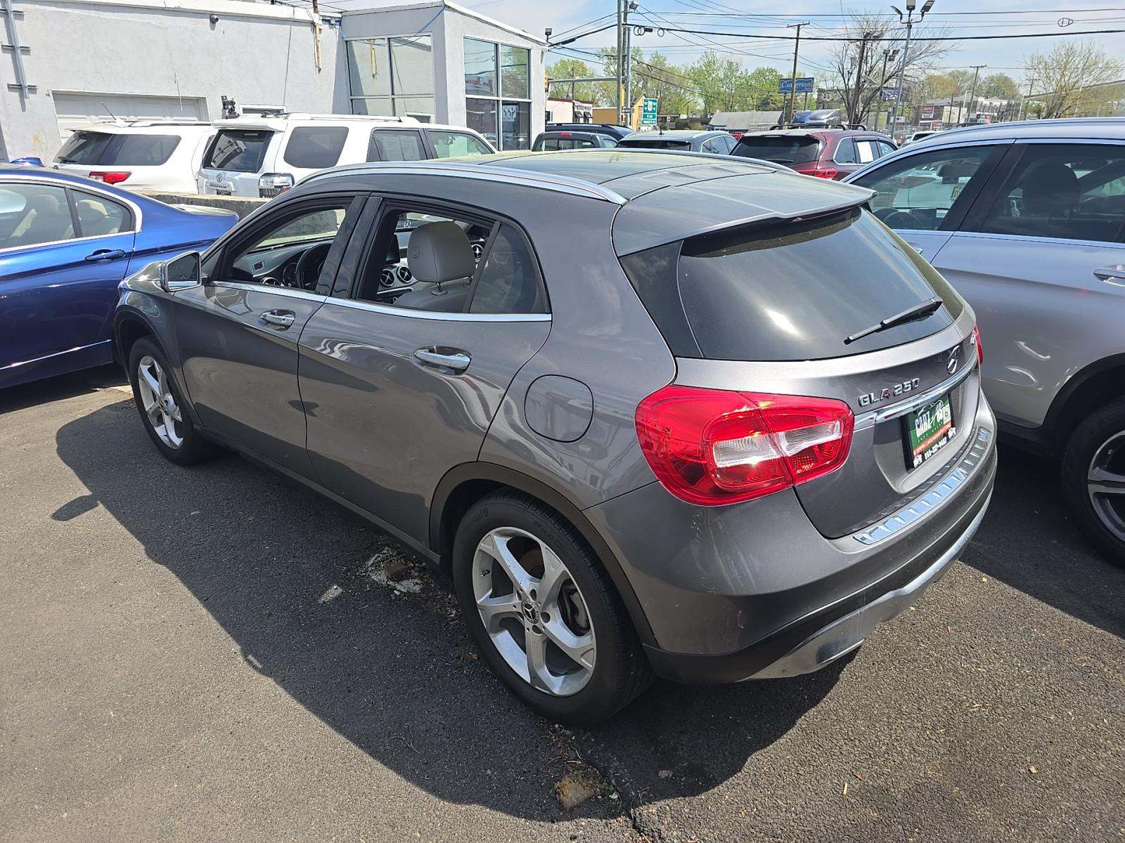 MERCEDES-BENZ GLA-CLASS - 2