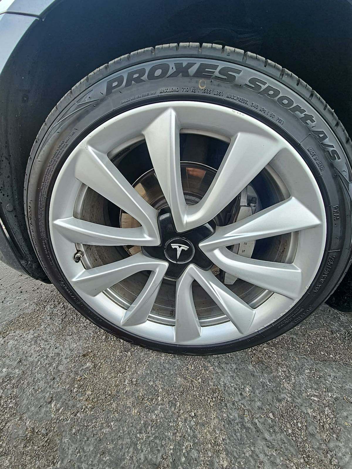 2018 Tesla Model 3 Long Range RWD