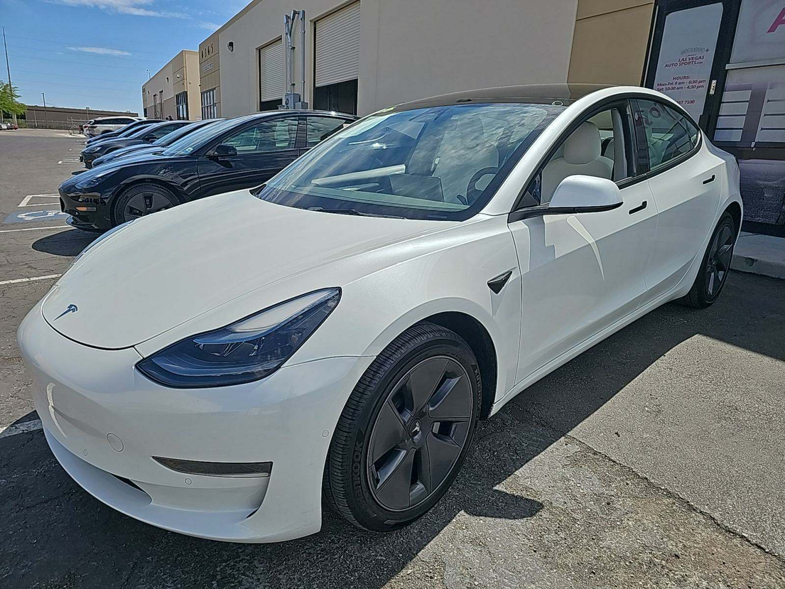2022 Tesla Model 3 Standard Range RWD