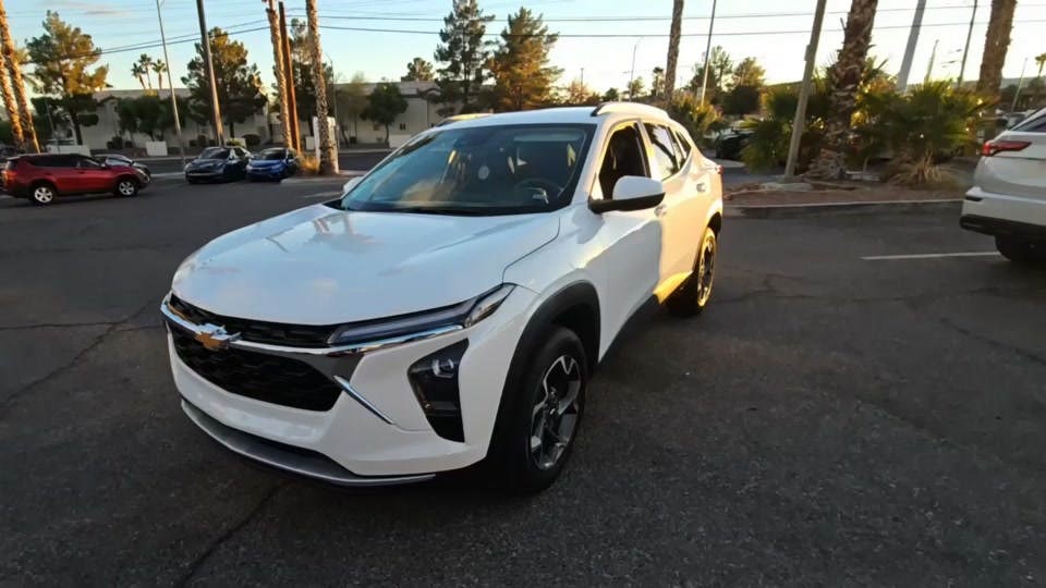 2024 Chevrolet Trax LT