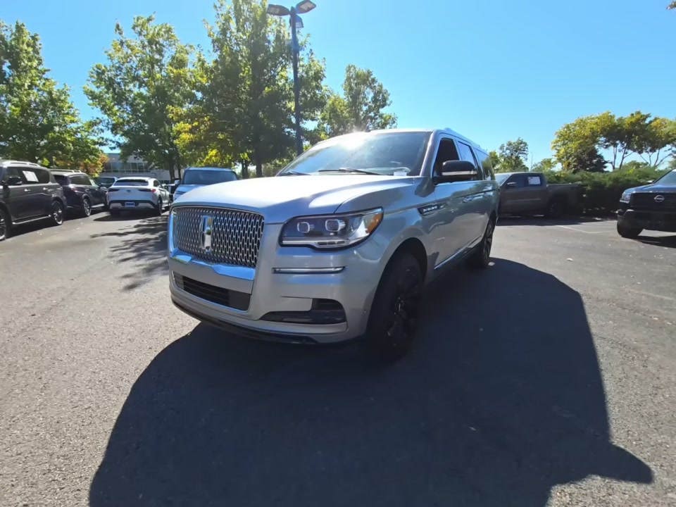 2023 Lincoln Navigator L Reserve AWD