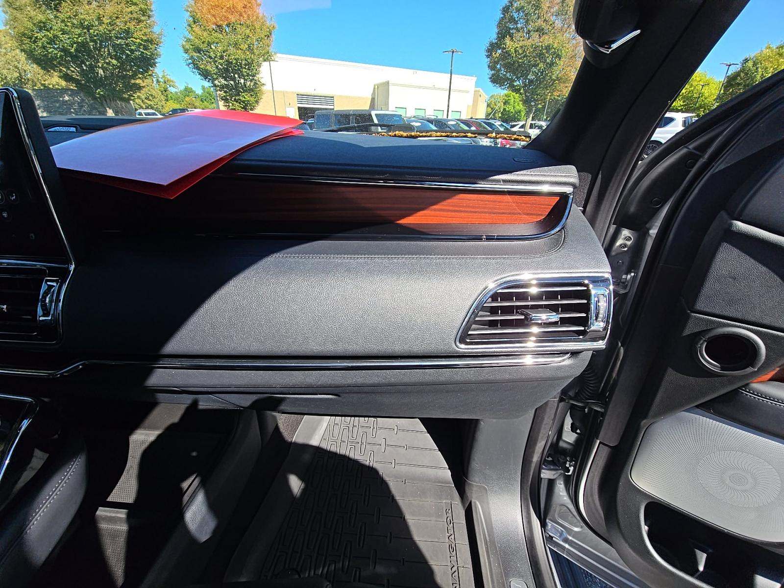 2023 Lincoln Navigator L Reserve AWD