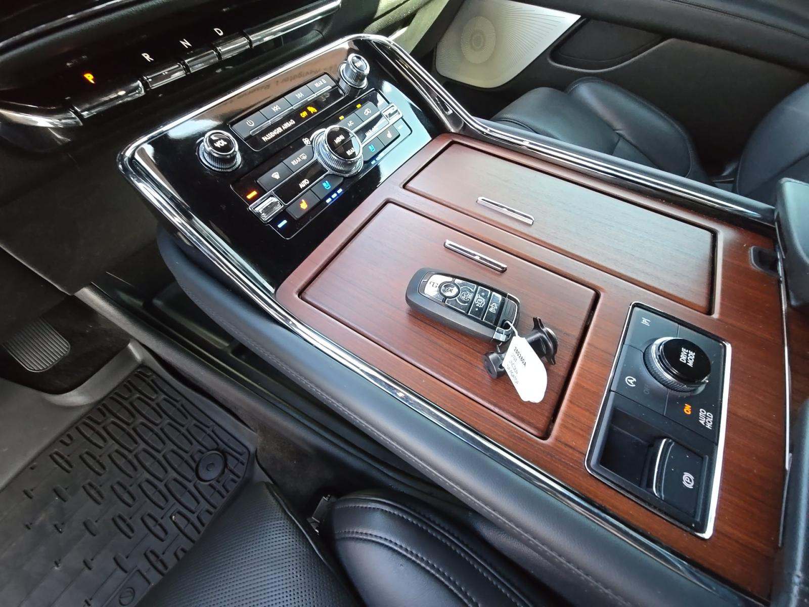 2023 Lincoln Navigator L Reserve AWD