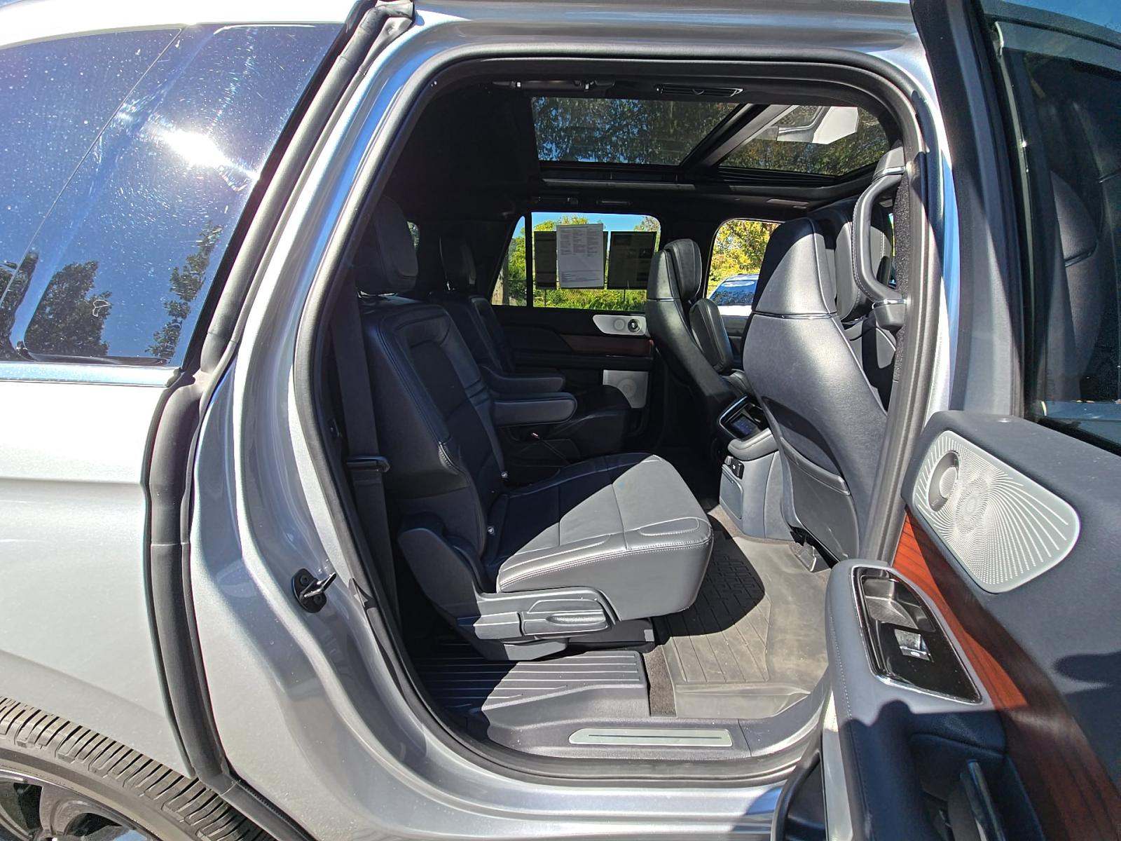 2023 Lincoln Navigator L Reserve AWD