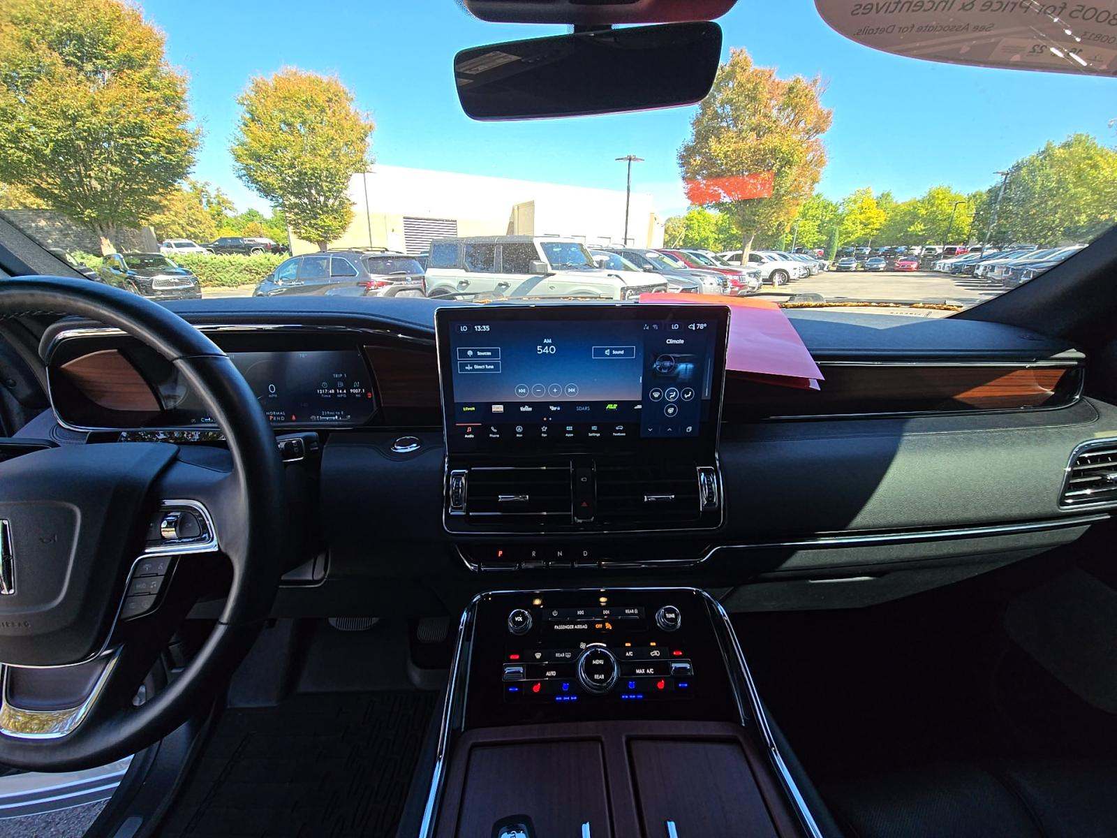 2023 Lincoln Navigator L Reserve AWD