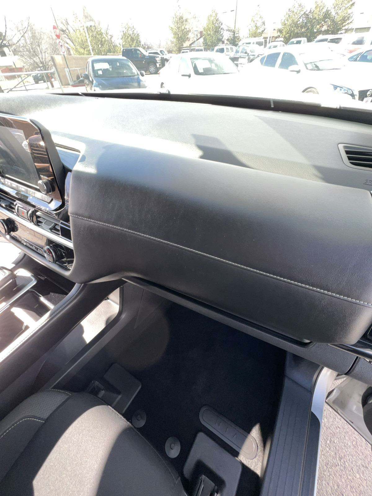 2022 Nissan Pathfinder SV AWD